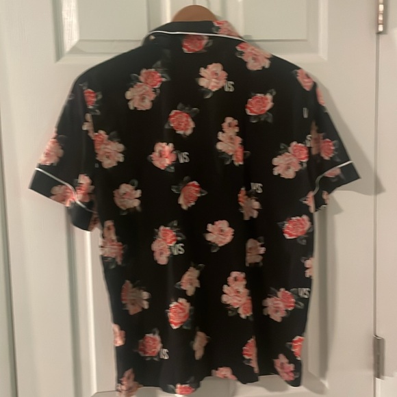 VICTORIAS SECRET PJ SHORT SLEEVE WOMEN - Picture 4 of 4